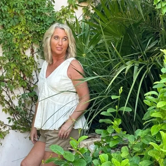 NWOT TORY BURCH Sleeveless Tie Top Smocked Peplum Ivory Shirt Blouse Size 14 - Picture 12 of 15